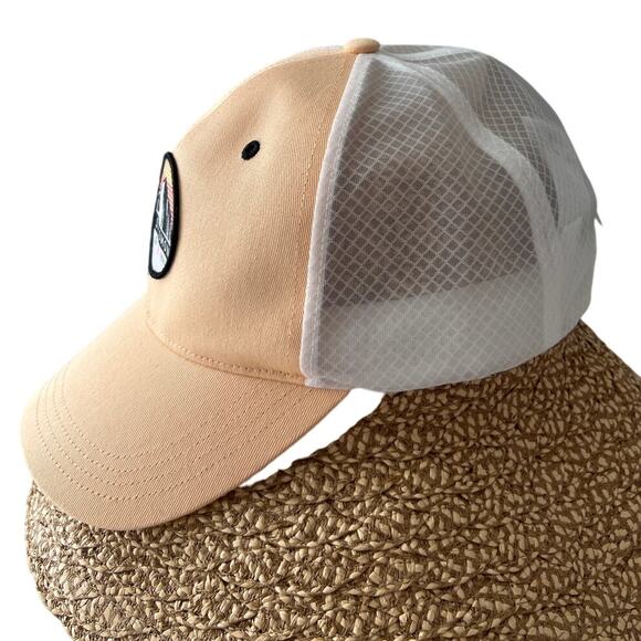 Salomon Trucker Curved Cap NWT Apricot Ice Sz L/XL Snapback Lightweight Rare - Picture 2 of 9